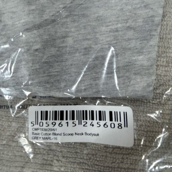 PrettyLittleThing Basic Grey Marl Cotton Blend Scoop Neck Bodysuit NWT - Picture 3 of 9